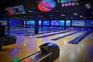 Alley Cats Entertainment and Putt-Putt Golf Center